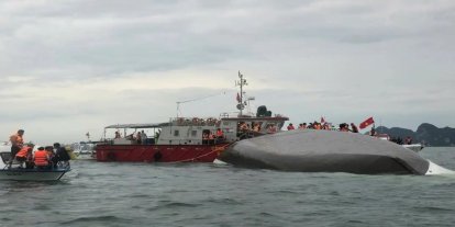 Vietnam'da tekne alabora oldu: 18 ölü