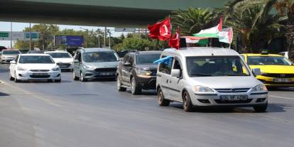 İstanbul'da Gazze için araç konvoyu