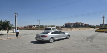 Konya'da tehlikeli kavşak: HÜDA PAR İlçe Başkanı'ndan yetkililere önlem çağrısı