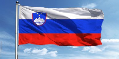 Slovenya, siyonist terör rejimi  ile silah ticaretine son verdi