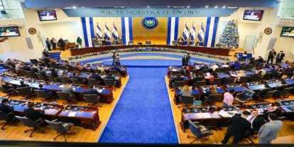 El Salvador'da Devlet Başkanı süresiz aday olabilecek