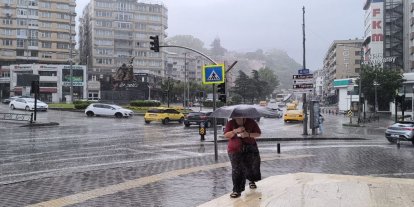 Bursa'da aylar sonra yağan yağmur serinletti