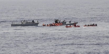 Batan göçmen teknesinde ölü sayısı 54'e yükseldi