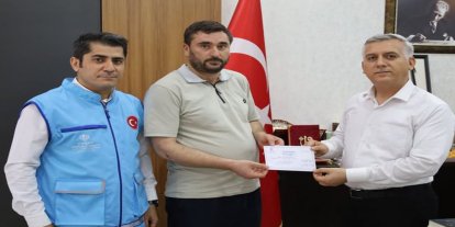 Gaziantep'te yaz Kur'an kursuna devam eden öğrenciler harçlıklarını Gazze'ye bağışladı