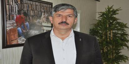 Batman'da kaldırım çalışmaları esnafı zorluyor