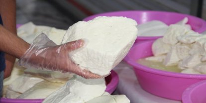 Peynir fiyatlarındaki artış tüketiciyi ucuz ve sağlıksız ürüne yöneltiyor