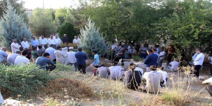 Dava adamı merhum Fesih Güler Hoca kabri başında yad edildi