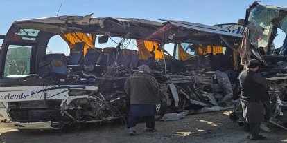 Afganistan'da otobüs kazası: