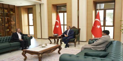 HÜDA PAR Milletvekili Demir'den Vali Çeber'e ziyaret