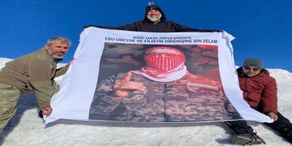 Ağrı Dağı zirvesinde Ebu Ubeyde'nin posterini ve Tevhid Bayrağı açtılar