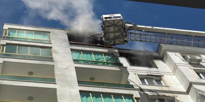 Diyarbakır'da 8 katlı binada korkutan yangın: 3 itfaiyeci dumandan etkilendi