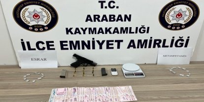 Gaziantep'te silah ve uyuşturucu ele geçirildi