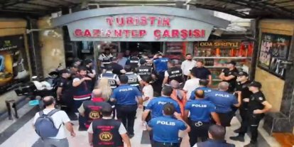 Kaçak elektronik malzeme operasyonunda 23 kişi gözaltına alındı