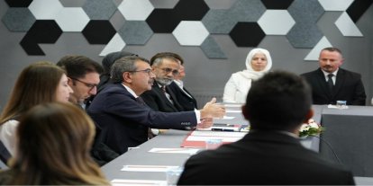 Bakan Tekin'den okul kıyafeti açıklaması: Çocuklarımıza ve velilerimize ilave külfet gelmesini istemiyoruz