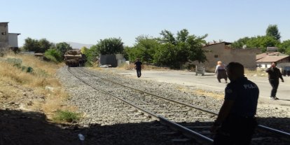 Malatya'da yük treninin çarptığı şahıs hayatını kaybetti