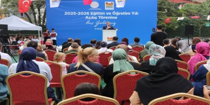 İstanbul'da 3 milyon öğrenci için ilk ders zili çaldı