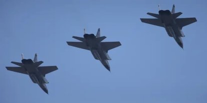Rus savaş uçakları Estonya hava sahasını ihlal etti