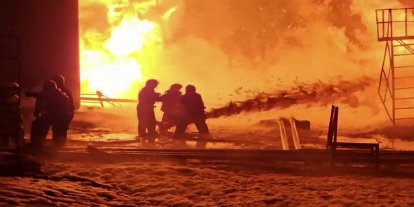 Ukrayna Rus petrol rafinerilerini hedef aldı