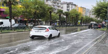 Meteoroloji'den 11 kente kuvvetli yağış ve rüzgâr uyarısı