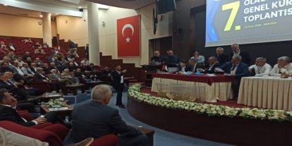 Türkiye Arı Yetiştiricileri Merkez Birliği'nin yeni başkanı Ali Demir oldu