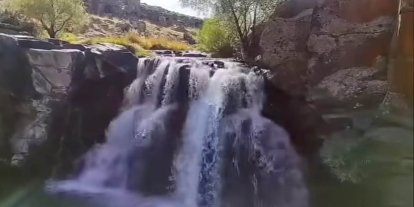 Çatak Şelalesi kuraklığa rağmen coşkusunu koruyor