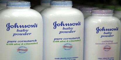 Johnson & Johnson bebek pudrasında kanserojen madde