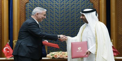 Bakan Bolat, Katarlı mevkidaşı Al Sani ile görüştü