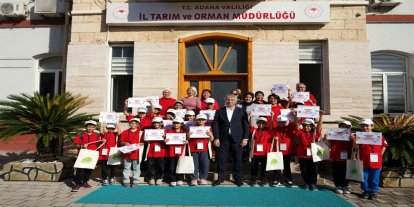 Lider çocuklar tarımı ve kooperatifçiliği yerinde öğrendi
