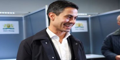 Hollanda'da genel seçimin ilk sonuçları açıklandı