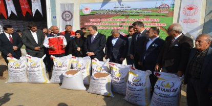 Siirt’te çiftçilere 203 ton sertifikalı kırmızı mercimek tohumu dağıtıldı