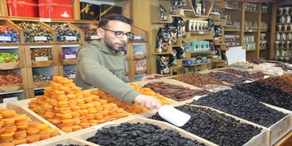 Havaların soğumasıyla kuruyemişe ilgi arttı