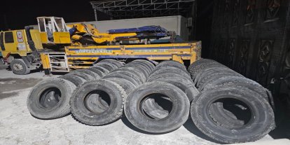 Şanlıurfa’da sahte faturalı 44 kamyon lastiği ele geçirildi