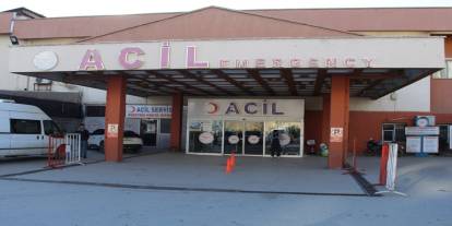 Şırnak’ta minibüs ile hafif ticari araç çarpıştı: 13’ü çocuk, 19 yaralı