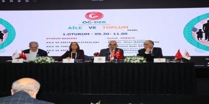 Ankara'da "Aile ve Toplum" paneli düzenlendi