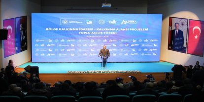 Bakan Kacır: Yatırım teşvikleriyle, sanayi alanlarıyla, KOBİ'lerimize sağladığımız imkânlarla Ağrı için, çalışıyoruz