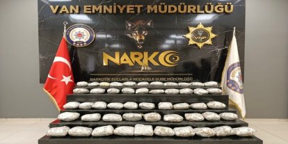 Van’da 19 kilogram skunk ele geçirildi