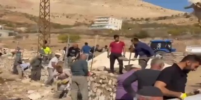 Temelli köyü sakinleri, köylerine belediyenin yapması gereken hizmetleri sunuyor