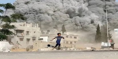 İşgalciler Gazze'nin doğusunda hava ve topçu saldırıları düzenledi