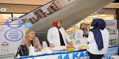 Batman'da 14 Kasım Dünya Diyabet Günü için farkındalık standı kuruldu