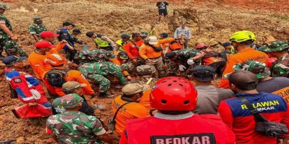 Endonezya'da heyelan: 6 ölü, 17 kayıp