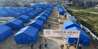 Umut Kervanı: Gazze'ye girmeyi bekleyen on binlerce konteyner var