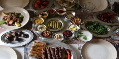 Beslenme ve Diyet Uzmanı Ayyıldız: Gıda zehirlenmeleri arttı, etikete, hijyene ve soğuk zincire dikkat!