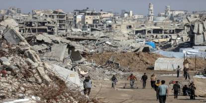 Patlamamış mühimmatlar, Gazzelilerin hayatını tehdit ediyor, yeniden inşayı engelliyor