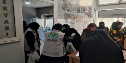 Tarsus'ta Umut Kervanı'ndan muhtaçlara yardım