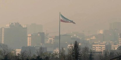 İran’da hava kirliliği ve grip salgını sebebiyle 18 eyalette eğitim uzaktan yapılıyor