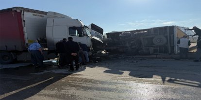 Konya’da kamyonet ile tır çarpıştı: Bir yaralı