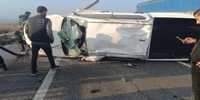 Batman–Bismil yolunda pikap köprü bariyerlerine çarptı: Sürücü ağır yaralı