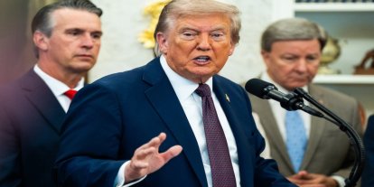 Trump, Venezuela hava sahasının tamamen kapatılacağını duyurdu