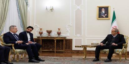 Dışişleri Bakanı Fidan, İran Cumhurbaşkanı Pezeşkiyan tarafından kabul edildi