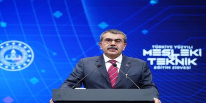 Bakan Tekin: Öğrencilerin yüzde 43'ü mesleki ve teknik eğitim veren liseleri tercih etti